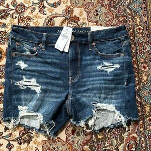 American Eagle Shorts 6 MIDI Low Rise Next Level  Stretch 28 W